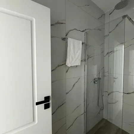 Vila Bleta 2 * Vlorë